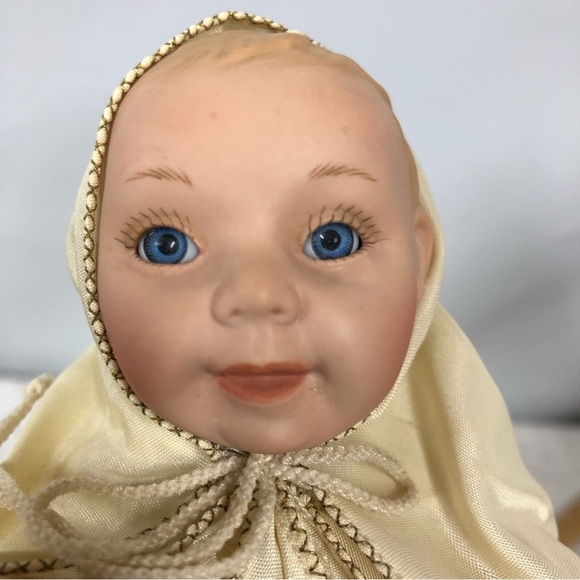 Vintage Ashton Drake Let the Little Children come to me figurines Jesus-FLAWED - Picture 5 of 15